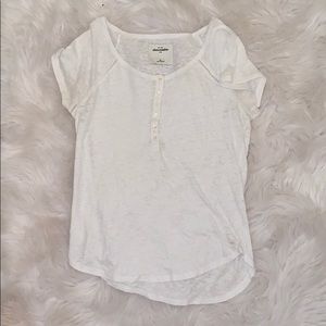 white abercrombie kids tee